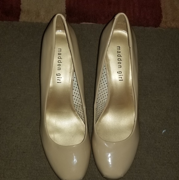 Madden girl heels NWOT 8 1/2 - Picture 2 of 3